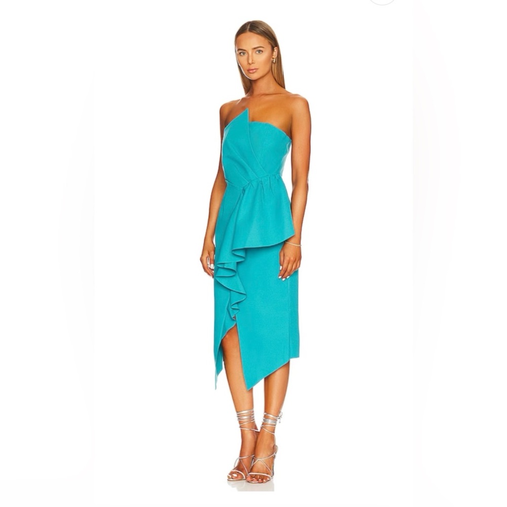 NWT Elliatt dress